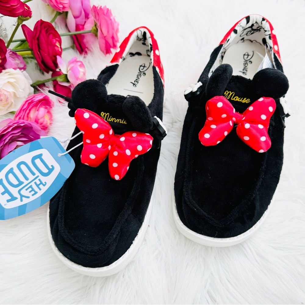 Hey Dude X Disney Minnie Mouse Shoes - Picture 3 of 10